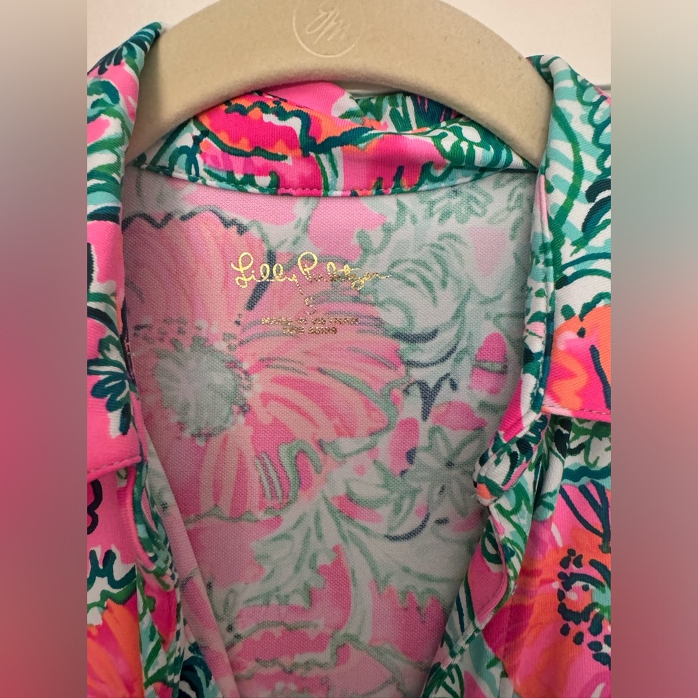 Lilly Pulitzer button down top - Picture 2 of 5